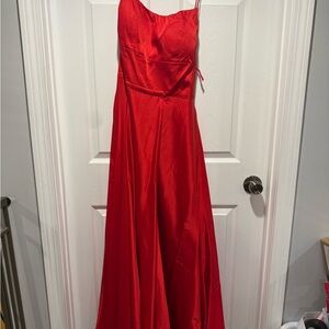 Elegant Red Backless Gown
